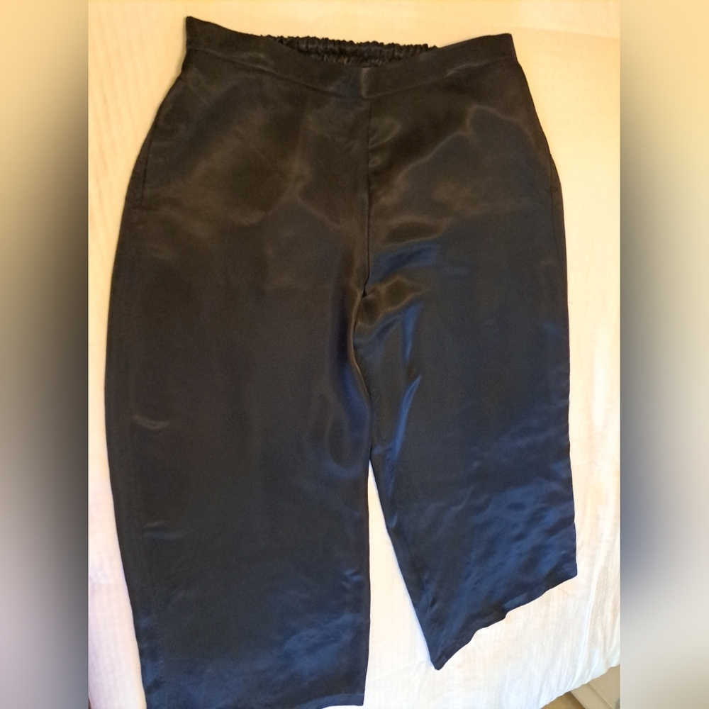 ATHLETA Calm Cool Wide Leg Satin Pants Black Lounge Sleep Size L EUC
